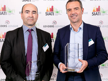 Prologis receiving the SIATI Award